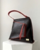 Picture of Contrasting shoulder bag